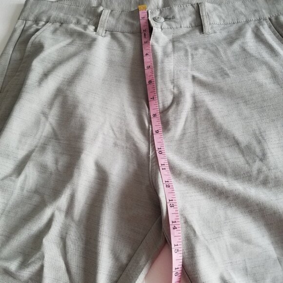 NWT Burnside Shorts Hybrid walk short board short Silver Size 36 - Picture 5 of 12
